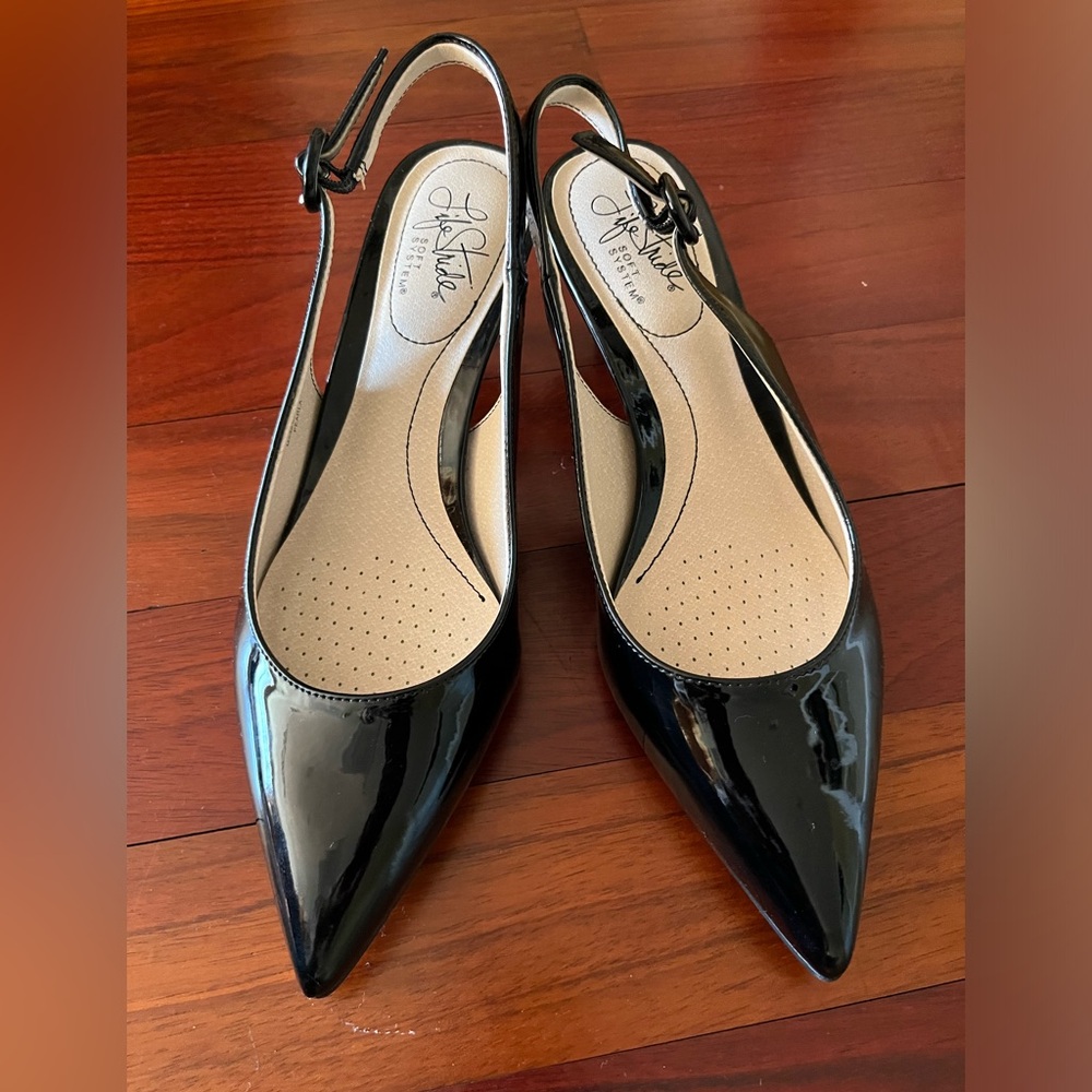 Life Stride Perla glossy black sling-back pumps, heels comfy “Soft System” line